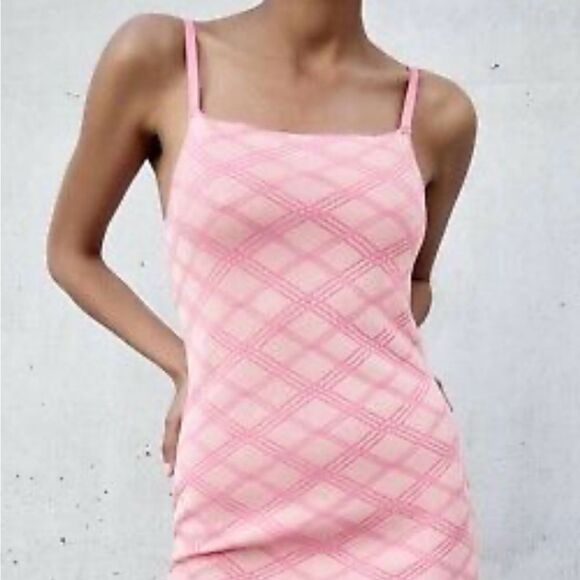 ZARA DIAMOND PATTERN KNIT DRESS PINK New With Tags - Picture 2 of 11